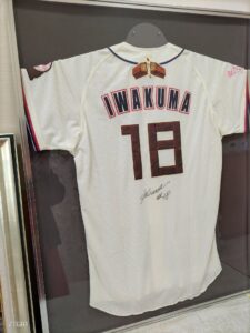 意外な場所で見つけた岩隈選手のユニフォーム