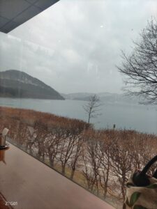 無理やり休みを取って秋田に来ています